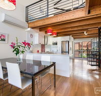 Spacious Central Townhouse - Accommodation Daintree