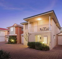 Cooper Street - Accommodation Daintree