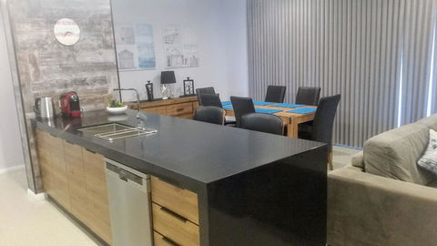 Mandurah Beach Front Apartment - Accommodation Daintree 13