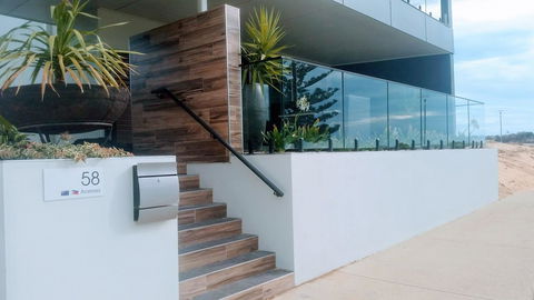 Mandurah Beach Front Apartment - Accommodation Daintree 5
