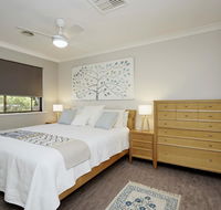 Marcus Villa Booragoon - Accommodation Daintree