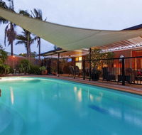 The Entertainer - Accommodation Daintree