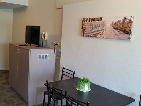 Mandurah Foreshore Motel - Accommodation Daintree 10