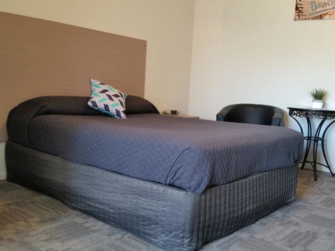 Mandurah Foreshore Motel - Accommodation Daintree 2