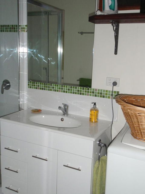 Gypsy Cottage - Accommodation Daintree 6