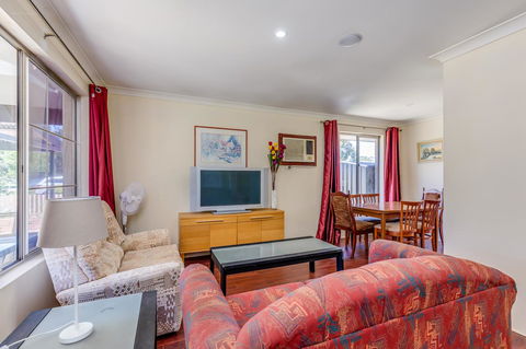 Brilliant, Neat, Convenient, Family-friendly House - Accommodation Daintree 0