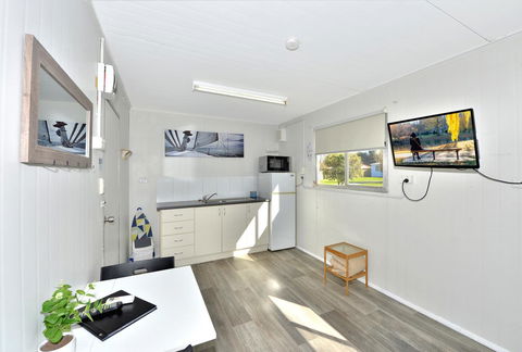 Mandurah Coastal Holiday Park - Accommodation Daintree 2