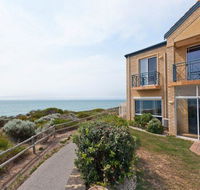 Caravel Beach House Mandurah - Accommodation Daintree