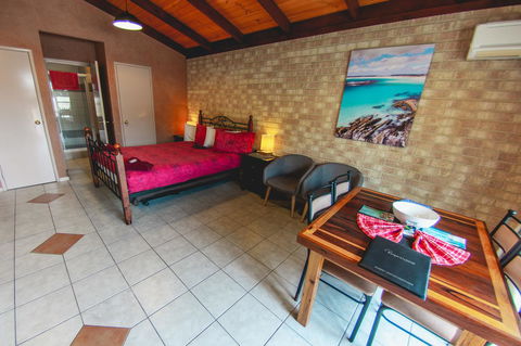 Esperance Foreshore Apartments - Accommodation Daintree 4