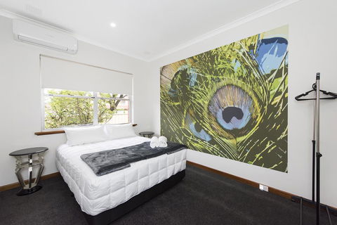 Big House Heated Pool 11 Beds Como / South Perth / Applecross - Accommodation Daintree 16