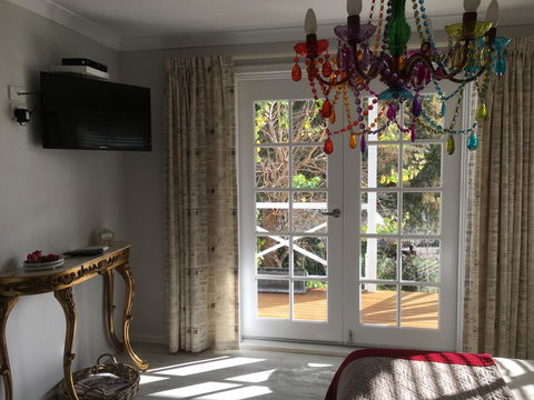 Applegate Lane Chalet - Accommodation Daintree 6