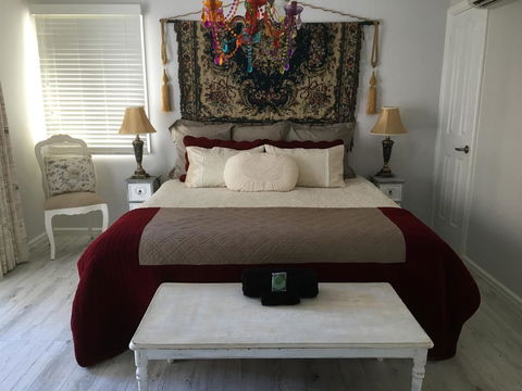 Applegate Lane Chalet - Accommodation Daintree 0