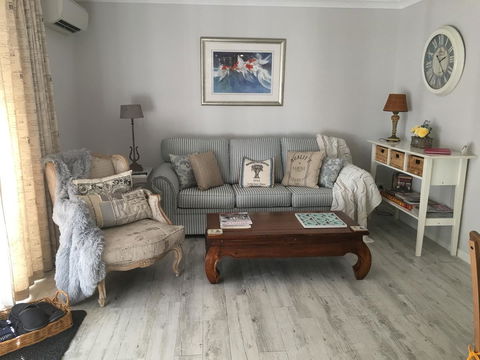 Applegate Lane Chalet - Accommodation Daintree 10