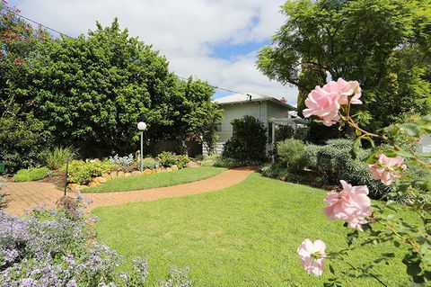 Jacaranda Guest House - Accommodation Daintree 40