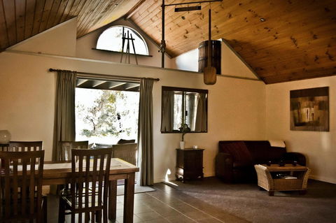 Scotsdale Valley Studios - Accommodation Daintree 7