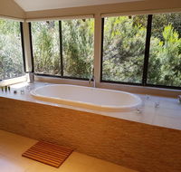 Jarrah Grove Forest Retreat - Accommodation Daintree