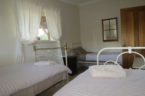 Bentwood Olive Grove Accommodation - Accommodation Daintree 5