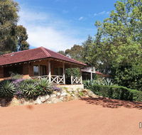Eleebana Guest House - Accommodation Daintree