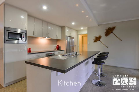 13 Learmonth Street - Close To Town Centre - Accommodation Daintree 3