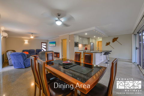 13 Learmonth Street - Close To Town Centre - Accommodation Daintree 6