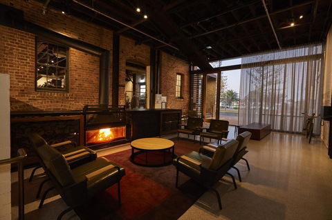 The Premier Mill Hotel - Accommodation Daintree 0