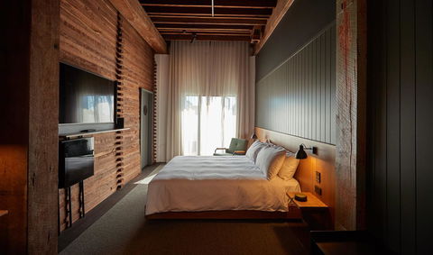 The Premier Mill Hotel - Accommodation Daintree 1