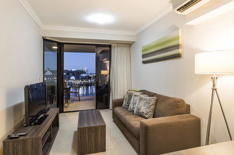 Dolphin Quay Apartments - Accommodation Daintree 20
