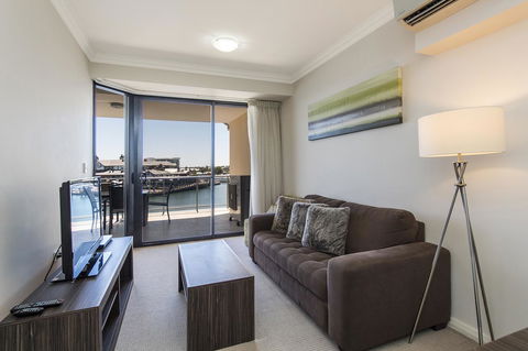 Dolphin Quay Apartments - Accommodation Daintree 32