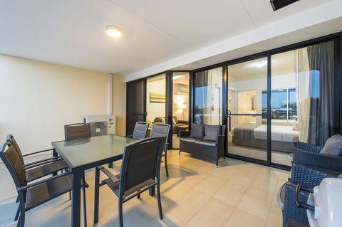 Dolphin Quay Apartments - Accommodation Daintree 38
