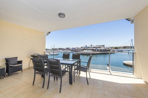 Dolphin Quay Apartments - Accommodation Daintree 17