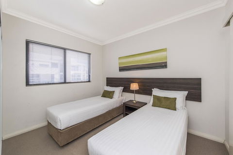 Dolphin Quay Apartments - Accommodation Daintree 39