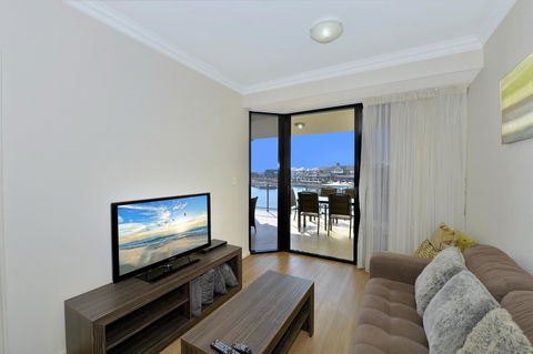 Dolphin Quay Apartments - Accommodation Daintree 2