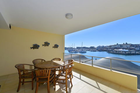 Dolphin Quay Apartments - Accommodation Daintree 14