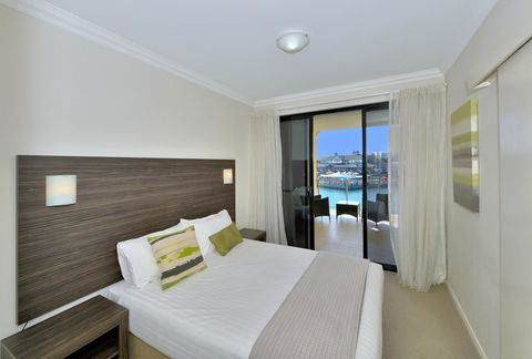 Dolphin Quay Apartments - Accommodation Daintree 1