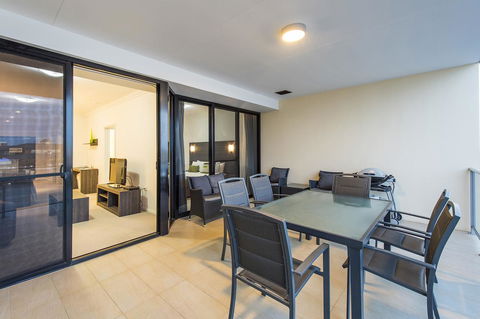 Dolphin Quay Apartments - Accommodation Daintree 37