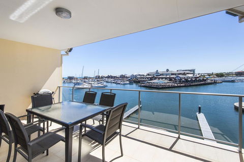 Dolphin Quay Apartments - Accommodation Daintree 36