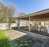 Inner Western Suburbs Retreat - Accommodation Daintree