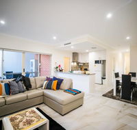 VIP Stays - Villa De Burswood Luxury 3BR Suite w/ King Bed FREE WIFI - Accommodation Daintree