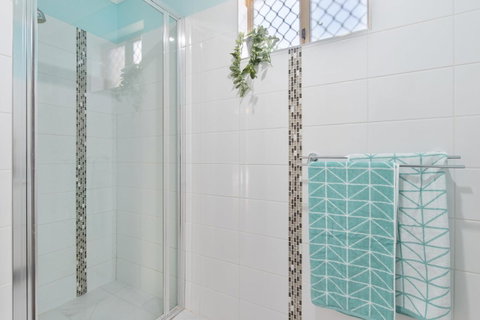 Applecross Village Residence - Accommodation Daintree 23