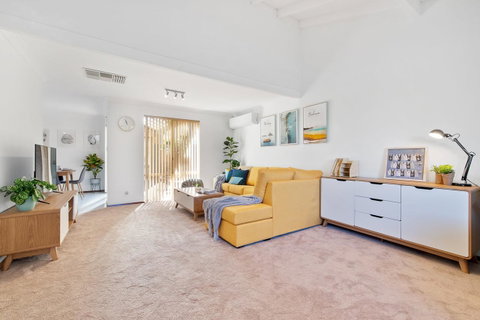 Applecross Village Residence - Accommodation Daintree 5