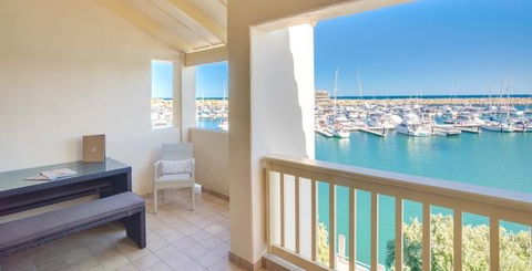 The Marina Hotel - Mindarie - Accommodation Daintree 9