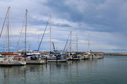 The Marina Hotel - Mindarie - Accommodation Daintree 14