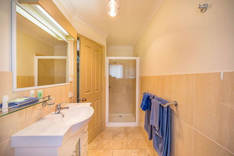 Queechy Motel - Accommodation Daintree 36