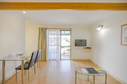 Queechy Motel - Accommodation Daintree 17