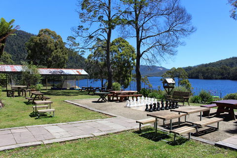Tullah Lakeside Lodge - Accommodation Daintree 33