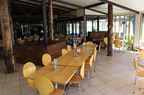 Tullah Lakeside Lodge - Accommodation Daintree 35