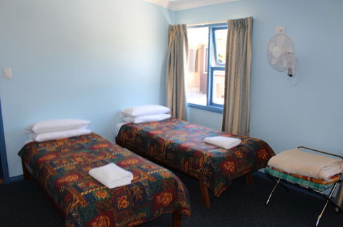 Tullah Lakeside Lodge - Accommodation Daintree 7