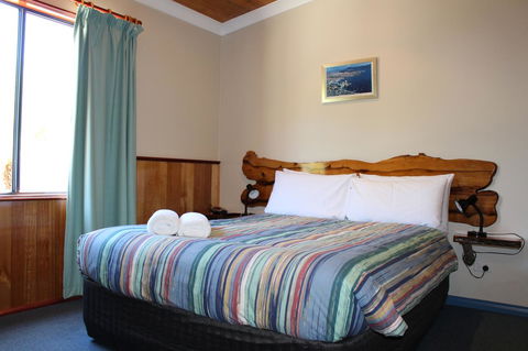 Tullah Lakeside Lodge - Accommodation Daintree 3