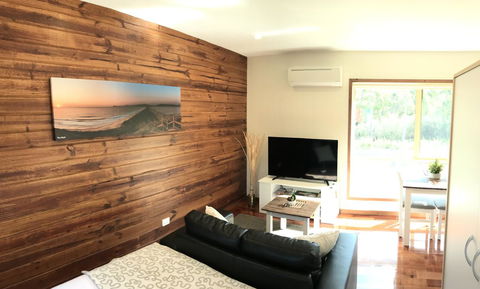 Loma Cottages - Accommodation Daintree 2