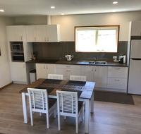 Loma Cottages - Accommodation Daintree